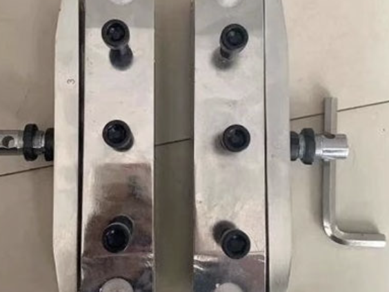 揭秘赤峰铁路试验仪器的关键作用